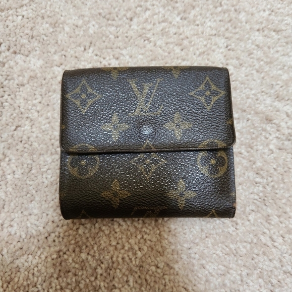 Vintage Louis Vuitton Monogram Compact Wallet - Picture 10 of 13